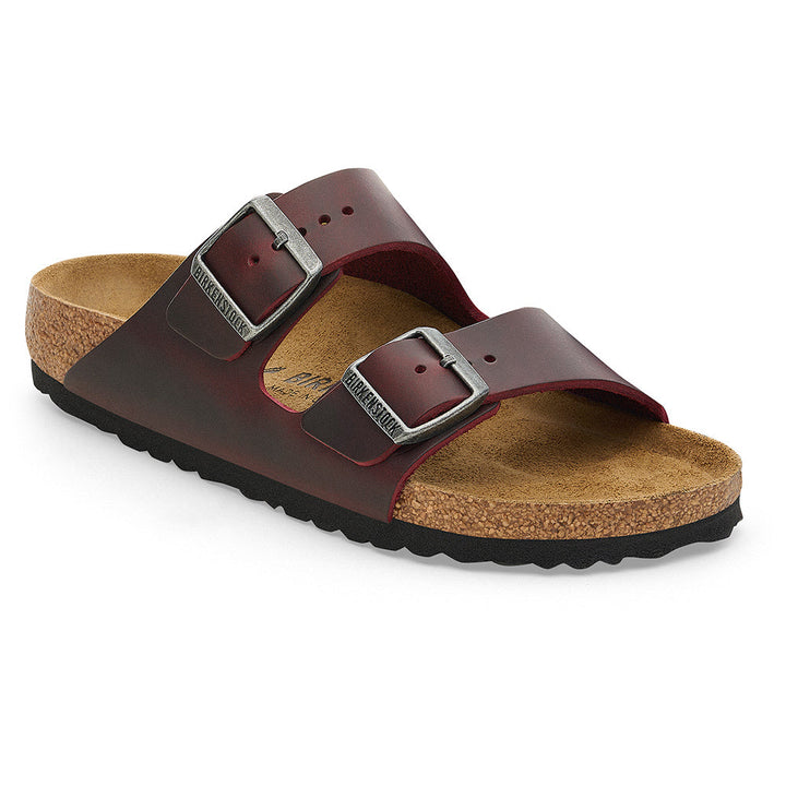Quarter turn view Women's Birkenstock Footwear style name Arizona Oiled Regular in color Zinfandel. Sku: 1028001