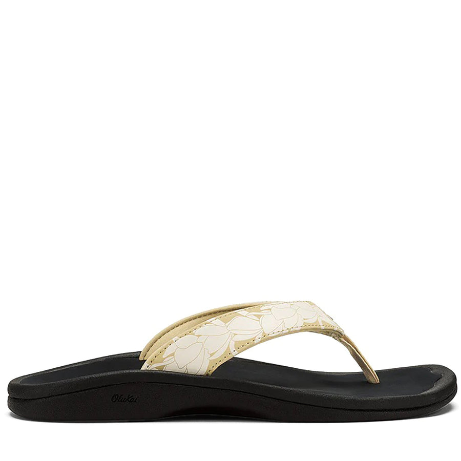 Quarter turn Women's Olukai Footwear style name Ohana in color Toasted Coconut. Sku: 20110-TCZQ