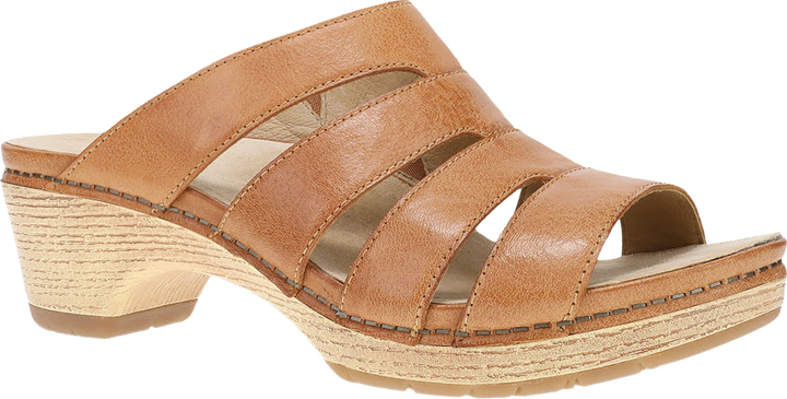 Quarter turn view Women's Dansko Footwear style name Lyndi in color Natural. Sku: 2221161400