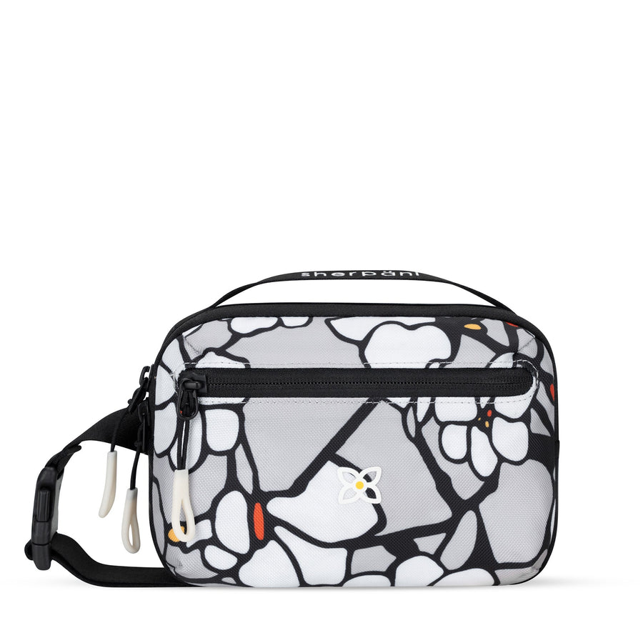 Quarter turn Women's Sherpani Hand Bag style name Hyk in color Magnolia. Sku: 25-HYK0005110