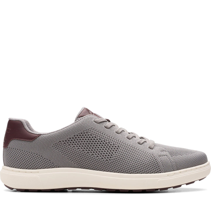 Quarter turn Men's Clarks Footwear style name Mapstone Lace in color Grey Knit. Sku: 26181371