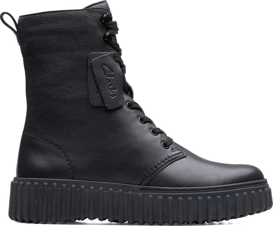 Quarter turn view Women's Clarks Footwear style name Torhill Style in color BLK LEA. Sku: 26182918