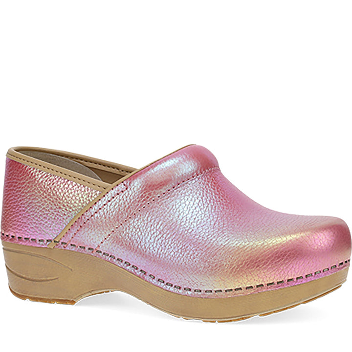 Quarter Turn Women's Xp 2.0 Footwear in Pink Iridescent Leather. Sku: 3950481421