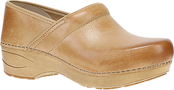 Quarter turn view Women's Dansko Footwear style name Xp 2.0 Wide in color HONEY DIST. Sku: 3959581212