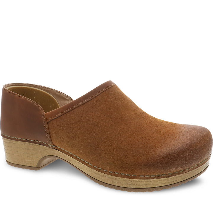 Quarter Turn Women's Brenna Footwear in Tan Burnished Suede. Sku: 9431151600