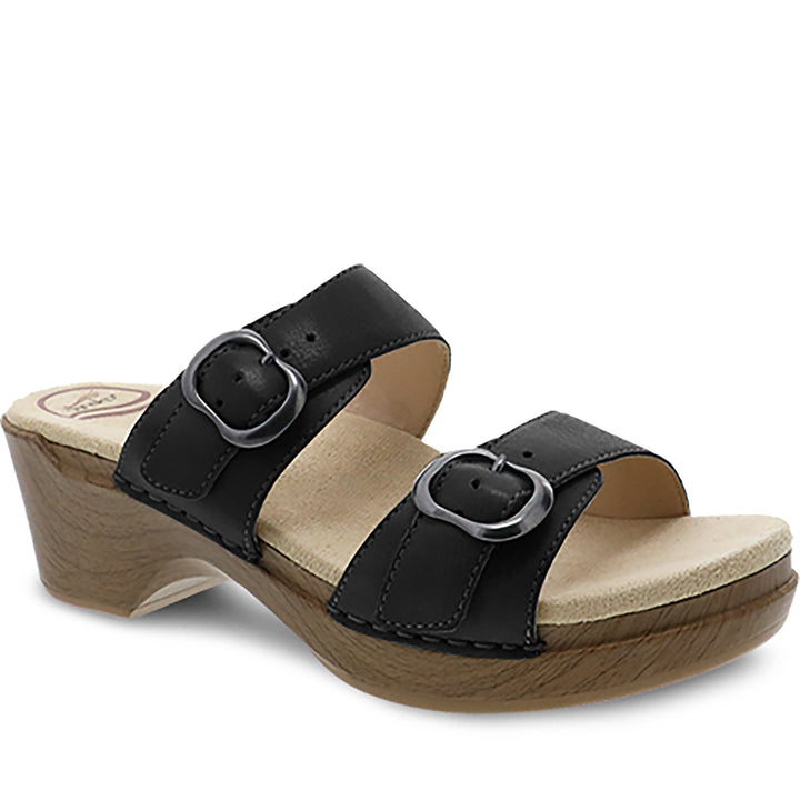 Quarter Turn Women's Sophie Footwear in Black Leather. Sku: 9841102200