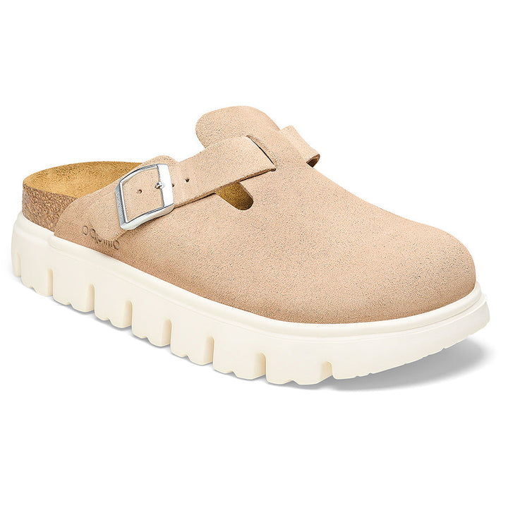 Quarter turn view Women's Birkenstock Footwear style name Boston Chunky Narrow in color Warm Sand. Sku: BK1026176