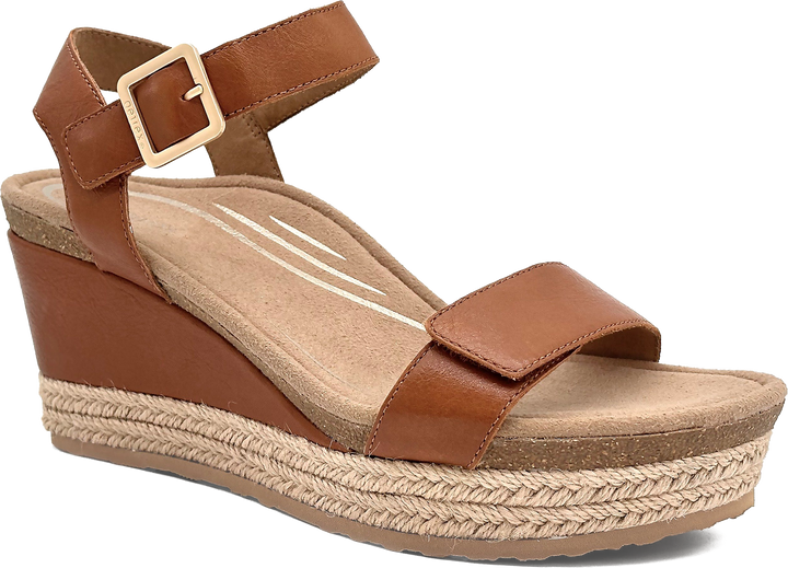Quarter turn view Women's Aetrex Footwear style name Sydney in color Cognac. Sku: EW718