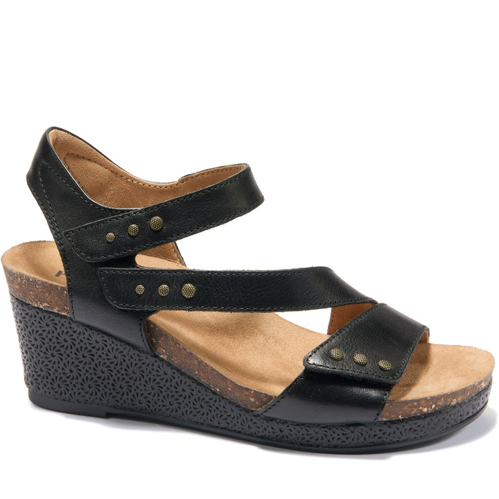 Quarter turn Women's HALS Footwear style name Giselle in color Black. Sku: SE04903-01