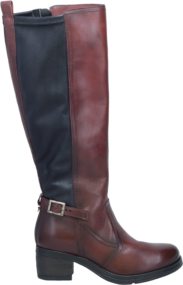 Quarter turn view Women's Miz Mooz Footwear style name Serenna in color BORDEAUX. Sku: SERENNA-BORD