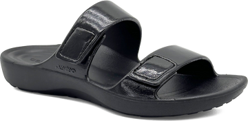 Quarter turn view Women's Aetrex Footwear style name Kaia in color Black. Sku: ST9310