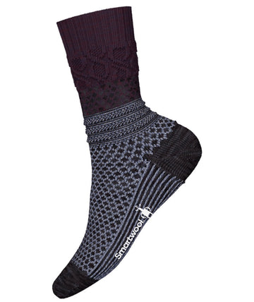 Women's Smartwool Socks style name Cozy Popcorn Cable Crew in color Chalk Violet. Sku: SW001843Q51
