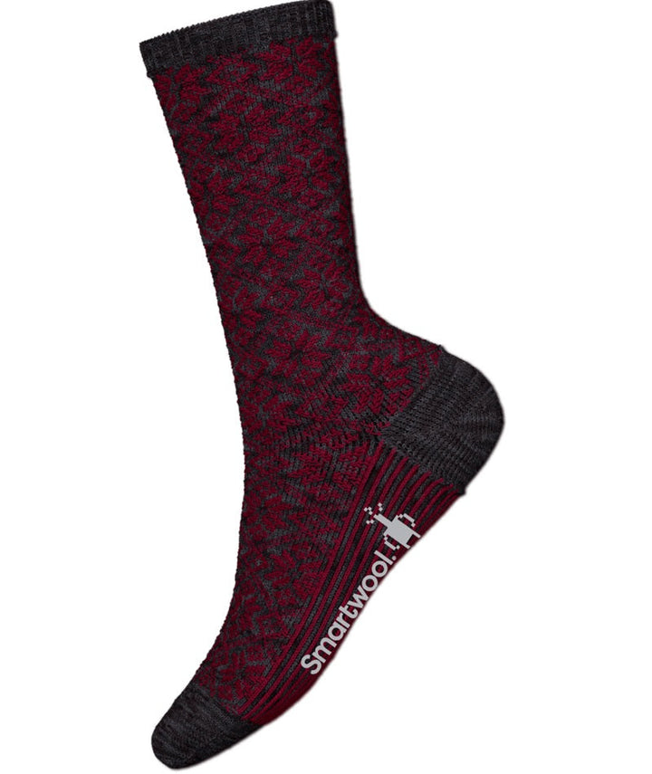 Women's Smartwool Socks style name Cozy Traditional Snowflake in color Tibetan Red. Sku: SW001851A25
