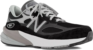 Men's New Balance Footwear in Black/ White. Sku: M990BK6-4E