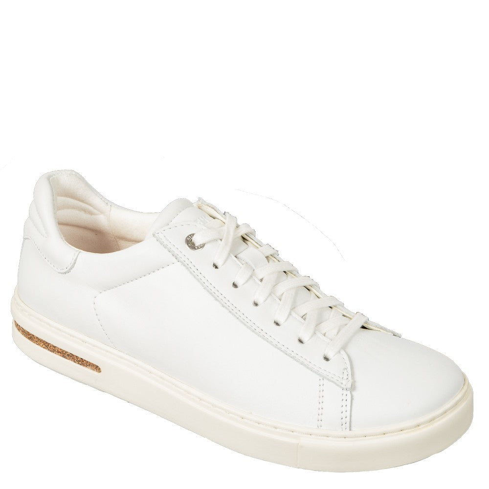 Quarter view Women's Footwear style name BEND LTHR REG in color White. SKU: 1017723