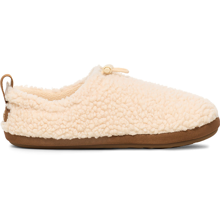 Quarter view Women's UGG Footwear style name Plushy Slipper in color Natural/ Chestnut. Sku: 1143952NCTN
