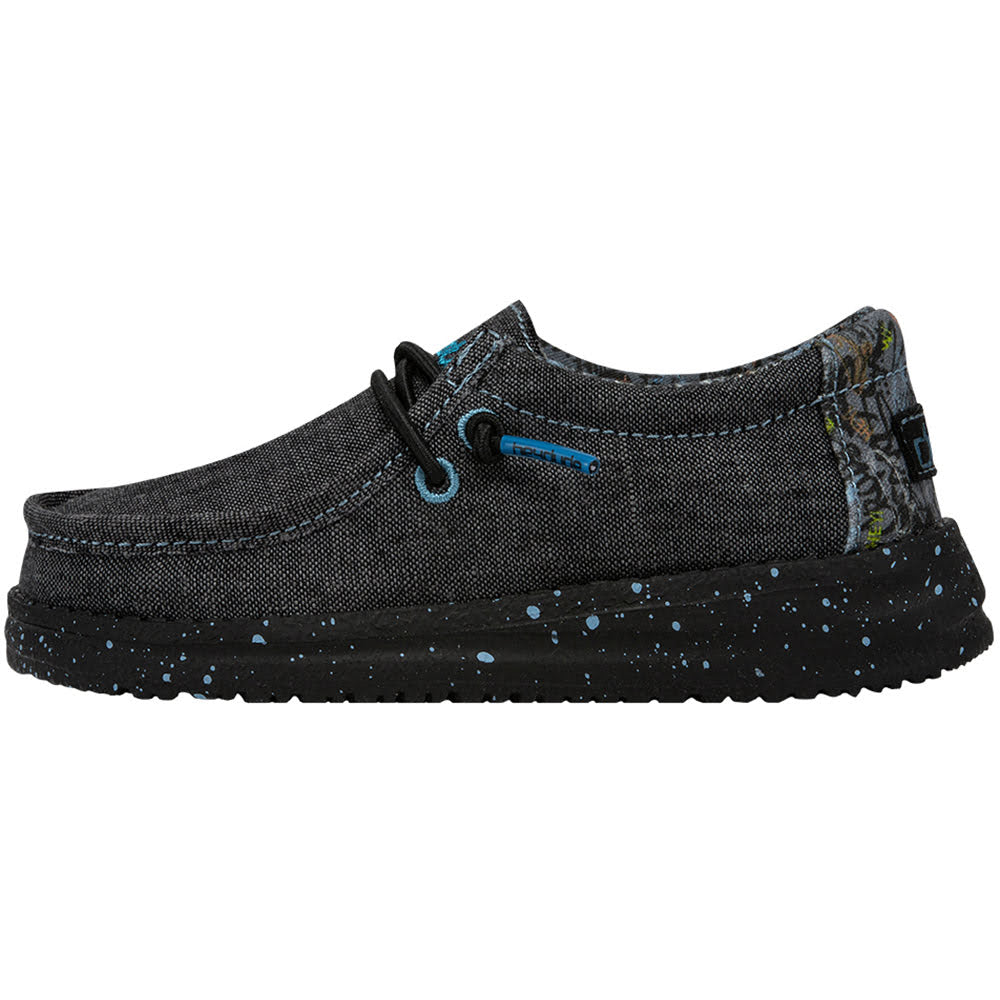Quarter view Kids Hey Dude Footwear style name Wally Toddler color Cambray Wave Ride. Sku: 160014737