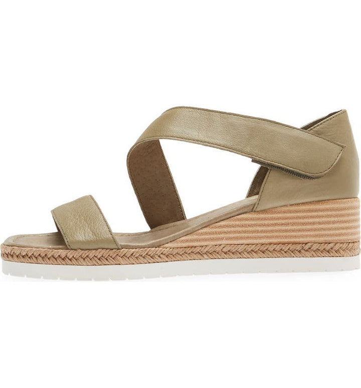Women's Django & Juliette Inori in Khaki Leather. Sku: DJ15824H48LE