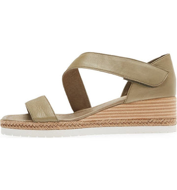 Women's Django & Juliette Inori in Khaki Leather. Sku: DJ15824H48LE