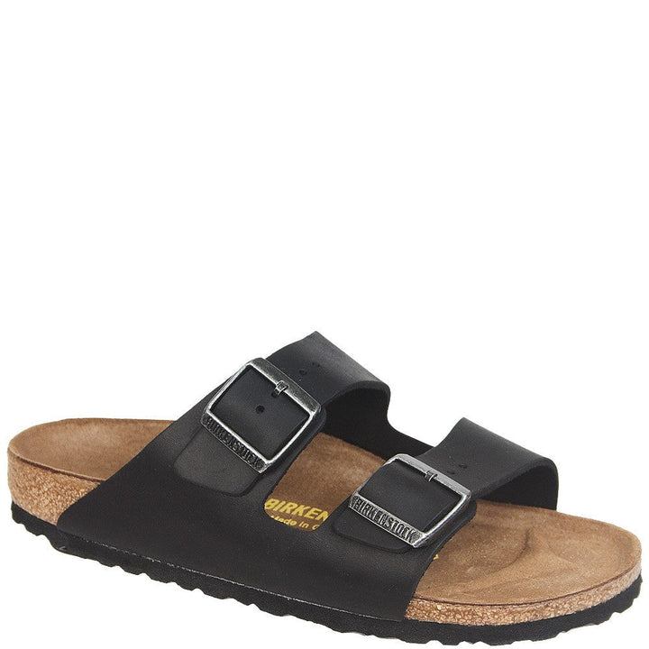 Quarter view Footwear style name ARIZONA REG in color Black. SKU: 552111