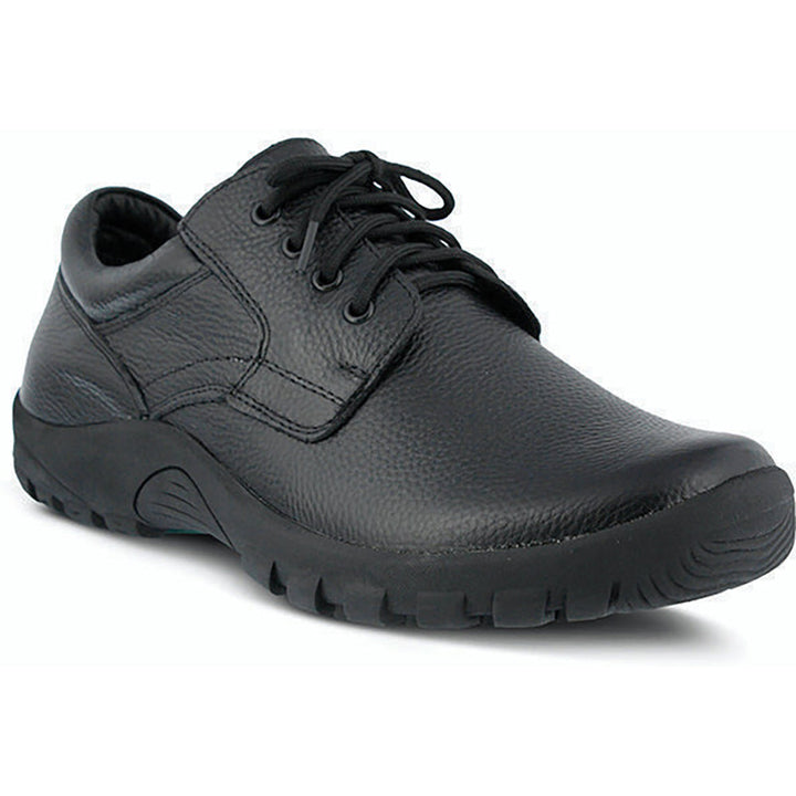 Quarter view Men's Footwear style name Berman in color Black. SKU: BERMAN