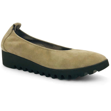 Quarter view Women's Aetrex Footwear style name Brianna in color Taupe. Sku: BW102
