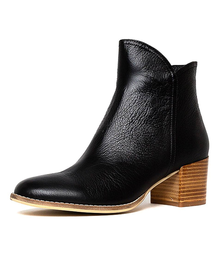 Side View Women's Django & Juliette Mockas Boot In Black/ Natural Heel Leather Sku: Dj12670Bblle