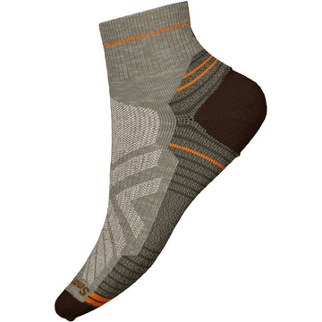 Quarter view Men's Smartwool Sock style name Hike Light Cushion Ankle in color Chestnut Fossil. Sku: SW001611848