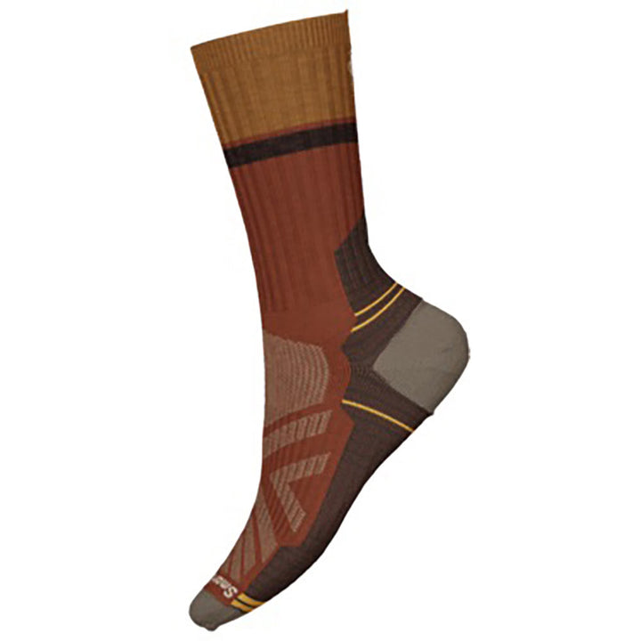Quarter view Men's Smartwool Sock style name Light Cushion Winding Trail color Picante. Sku: SW001896J33