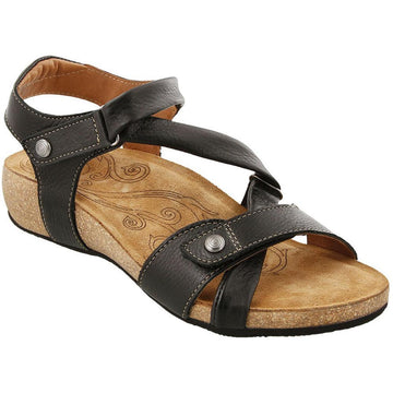 Quarter view Women's Taos Footwear style name Universe Wide in color Black. Sku: UNV-1340BLKW