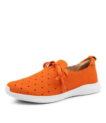Quarter view Women's Ziera Footwear style name Finar in Orange Nubuck. Sku: ZR10220ORAAG