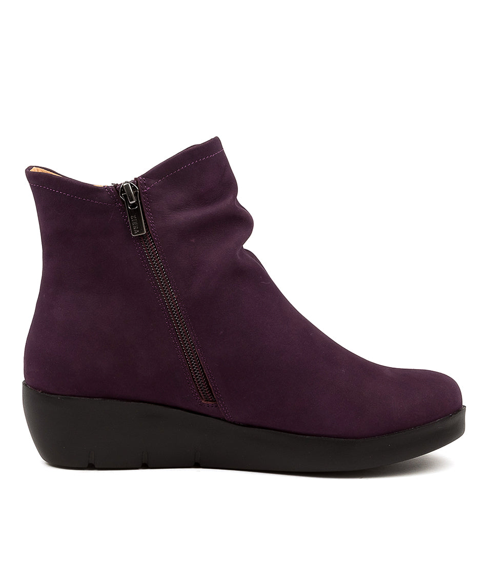 Inside view Women's Ziera Footwear style name Benny in Purple Nubuck. Sku: ZR10238PURAG