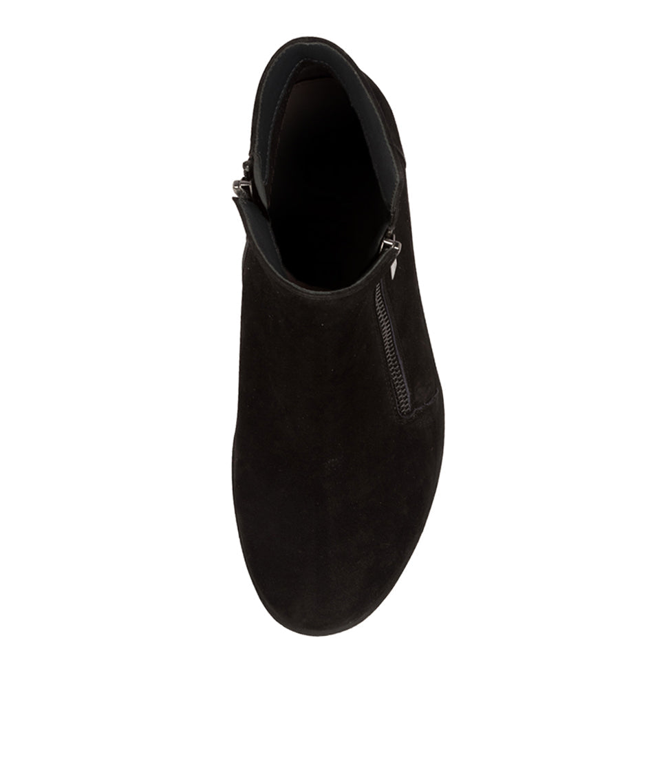 Overhead view Women's Ziera Footwear style name Bertha in Black Nubuck. Sku: ZR10239BLAAG
