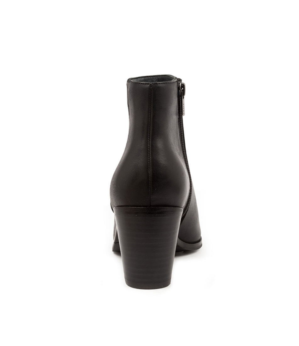 Rear view Women's Ziera Footwear style name Luck in Black Leather. Sku: ZR10253BLALE