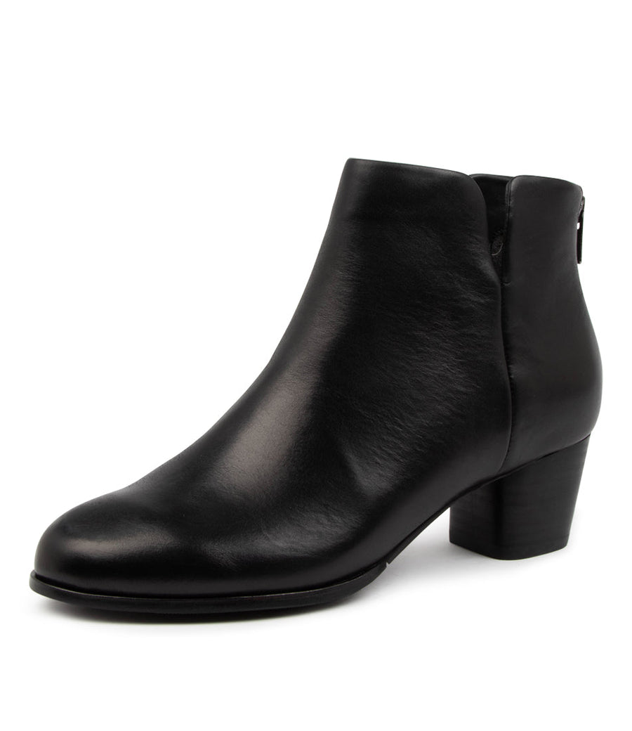 Quarter turned view Women's Ziera Footwear style name Gates in Black Leather. Sku: ZR10284BLALE